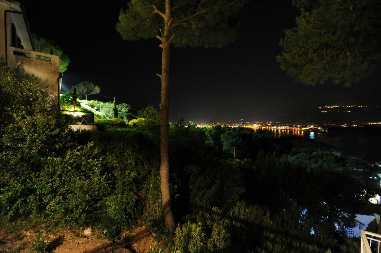 Vacanzamaredue 2 Residence Marina di Campo Bagian luar foto